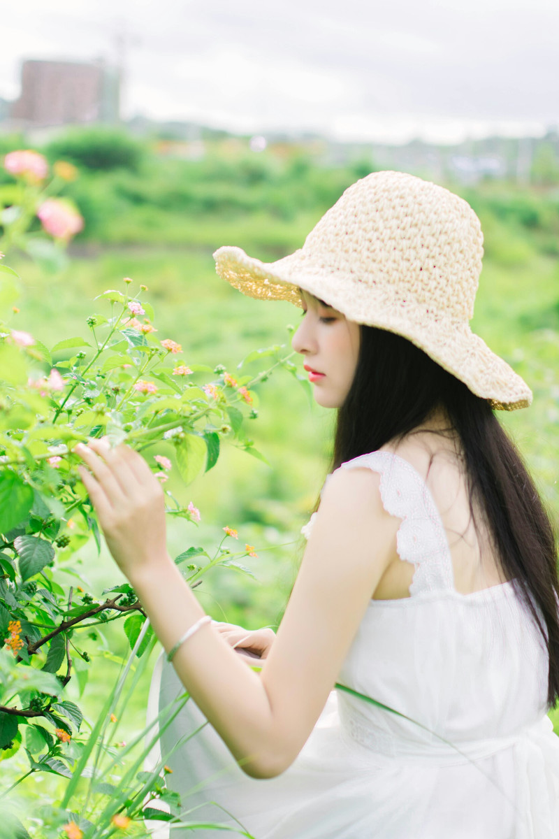 她夏了夏天